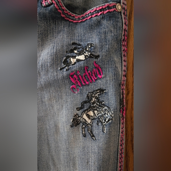 Embroidered Blue Jeans for Women - Picture 7 of 16